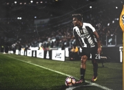 开云体育-詹姆斯末节爆发难挽狂澜，掘金连续得分压制森林狼，展露卫冕冠军底蕴