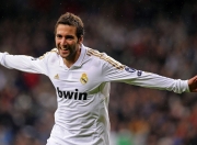 开云APP-羽坛新纪元，李梓嘉率马来西亚队轻取法国，点燃赛场改写历史