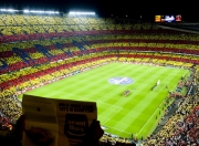 开云体育官网-克瓦拉茨赫利亚的独舞之夜，皇家社会主场遭拉齐奥天才统治