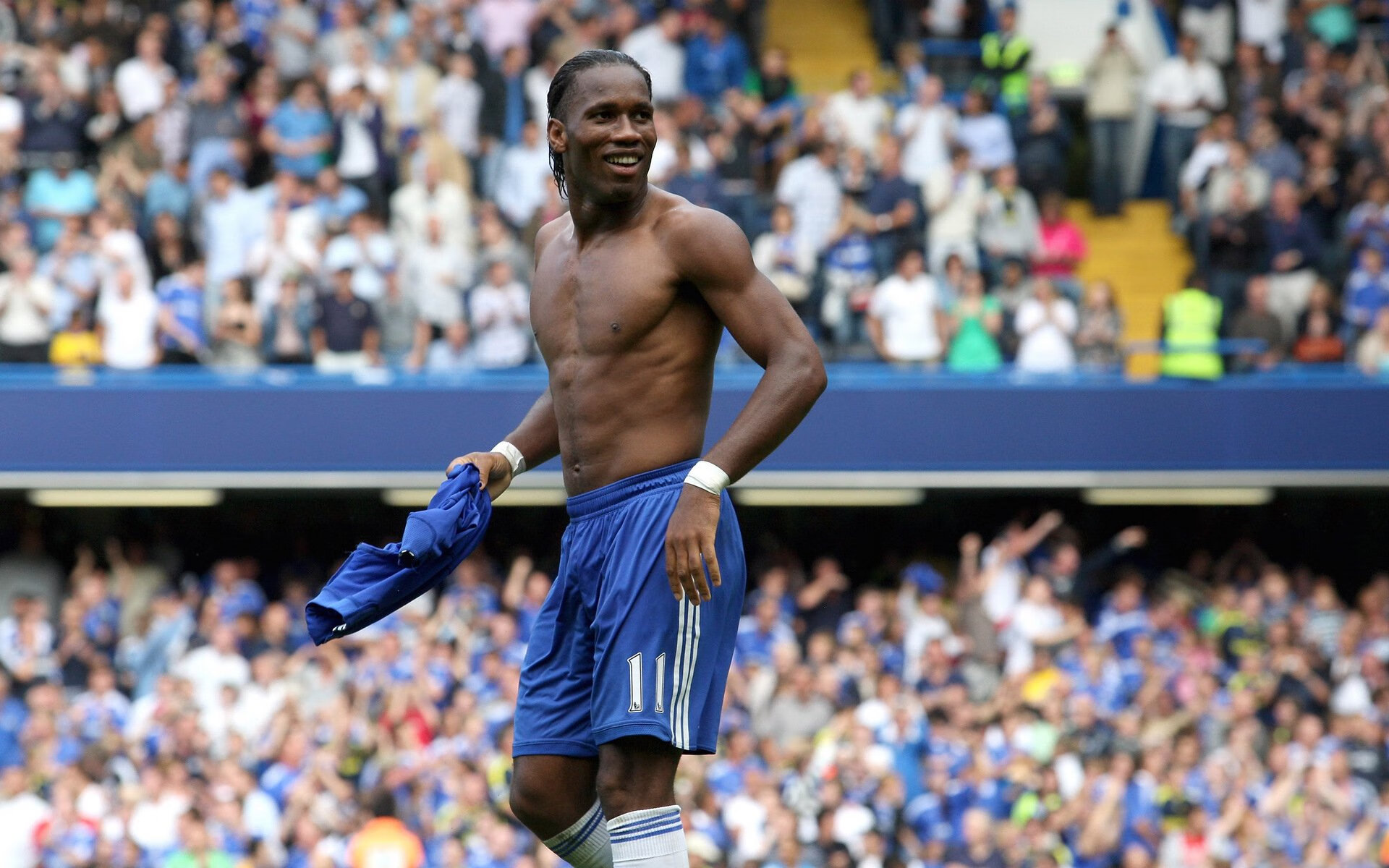 浓眉关键封盖定乾坤，奇才硬仗力克火箭显韧性